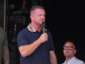 Tommy Robinson en una comparecencia ante sus seguidores