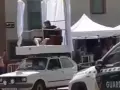 El alcalde socialista de Soria, Carlos Martínez, durante su parodia del Papa