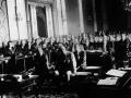 Sanjurjo y otros oficiales en el banquillo de acusados, durante su juicio (1932)