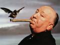 Alfred Hitchcock, en una imagen promocional de su película Los pájaros