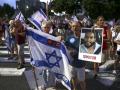 Familiares de los israelitas secuestrados por Hamás piden su liberación en la ciudad de Haifa