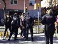 Varios agentes de Mossos d´ esquadra durante el transcurso de una campaña electoral en Barcelona, Catalunya (España), a 1 de febrero de 2021. El presidente de VOX, Santiago Abascal llegó a Catalunya para apoyar al candidato de VOX a las elecciones del 14F, Ignacio Garriga, el pasado jueves 28 de enero, el día del inicio de la campaña para los comicios del 14-F.  Desde entonces, el líder de Vox ha visitado varios municipios dentro de los actos de campaña del partido que llevan como lema  `Recuperem Catalunya´.
01 FEBRERO 2021;CAMPAÑA ELECTORAL;14F;VOX;ABASCAL;GARRIGA
David Oller / Europa Press
(Foto de ARCHIVO)
01/2/2021