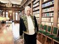 Mario Vargas Llosa durante su admisión como miembro de la Academia Francesa en 2023