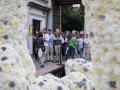 Visitantes en el patio del Museo Arqueológico