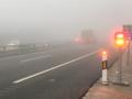 Tramo de la A-8, en Lugo, afectado por la niebla