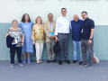 Los voluntarios de la cárcel de Albolote, en Granada, con dos de los sacerdotes