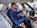 Pedro Sánchez a bordo de un automóvil