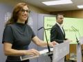 La ministra de Sanidad, Mónica García, y el secretario de Estado de Justicia, Manuel Olmedo