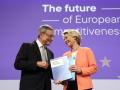 La presidenta de la Comisión Europea, Úrsula Von der Leyen, y el exprimer ministro italiano Mario Draghi, en la conferencia de prensa.