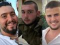 Ron Sherman y Nik Beizer, ambos de 19 años, y Elia Toledano, de 28 años