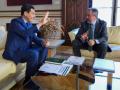El presidente de la Junta, Juanma Moreno, y el secretario general del PSOE andaluz, Juan Espadas, durante su reunión