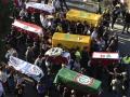 Los 16 ataúdes que provocaron los ataques israelíes el 25 de septiembre en el sur de el Líbano