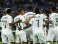 Los jugadores del Real Madrid celebran un gol