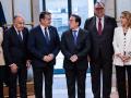 El ministro de Asuntos Exteriores, José Manuel Albares (en el centro), junto a representantes del Campo de Gibraltar y la Junta de Andalucía