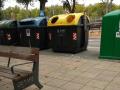 Contenedores en una calle de Getafe, Madrid.