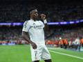Vinicius firmó un espectacular hat-trick