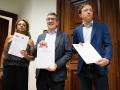 El portavoz del PSOE en el Congreso, Patxi López y el diputado de Sumar Iñigo Errejón,