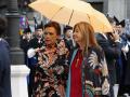 La periodista, escritora e historiadora María Teresa Álvarez, asturiana y viuda del exjefe de la Casa del Rey, Sabino Fernández Campo, acudió con un vestido rosa largo y un exageradísmo abrigo de patchwork bohemio nada adecuado.