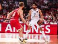 Facundo Campazzo defendido por Kostas Papanikolaou