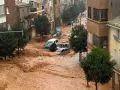 El agua se ha llevado por delante centenares de coches