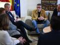 El presidente de Castilla-La Mancha, Emiliano García-Page, durante la reunión con los representantes de los sindicatos y la patronal
