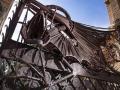 El dragón de hierro forjado que guarda el acceso a los Pabellones Güell