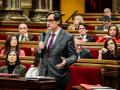 El presidente de la Generalitat, Salvador Illa, interviene este miércoles en el pleno del Parlament