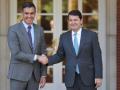 El jefe del Ejecutivo, Pedro Sánchez, y el presidente de la Junta de Castilla y León, Alfonso Fernández Mañueco