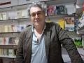 El escritor Andrés Trapiello firma en la 82ª Feria del Libro de Madrid, en el Parque del Retiro, a 2 de junio de 2023, en Madrid (España). La Feria del Libro se celebra anualmente con el fin de promover el libro, la lectura y la actividad de las empresas, entidades e instituciones que se dedican a la edición, distribución o venta al público de libros. Decenas de autores acuden a la 82ª edición de la Feria del Libro que se celebra bajo el lema ‘Somos de Ciencias y de Letras’, con un total de 36 casetas alineadas más las 24 de la zona central del recorrido y estará abierta hasta el próximo 11 de junio.

Isabel Infantes / Europa Press
02 JUNIO 2023;FERIA DEL LIBRO;LECTURA;ESCRITURA;FIRMA;LIBRO
02/6/2023