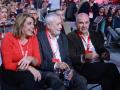 Los expresidentes socialistas de la Junta de Andalucía Manuel Chaves (d) y José Antonio Griñán (c) , junto a la ex presidenta de la Junta de Andalucía, Susana Díaz, durante la inauguración del 41º Congreso Federal del PSOE en el Palacio de Congresos y Exposiciones, a 30 de noviembre de 2024 en Sevilla (Andalucía, España). El PSOE inaugura su 41 Congreso Federal en el que el partido cerrará filas y se volcará en apoyar a su líder, el presidente del Gobierno y secretario general, Pedro Sánchez.

Rocío Ruz / Europa Press
30/11/2024