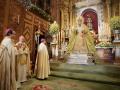 Acto de entrega de la Rosa de Oro a la Virgen de la Esperanza Macarena