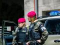 Dos efectivos de la Policía Militar, en la provincia de Valencia