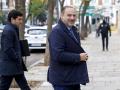 El exministro de Transportes José Luis Ábalos a su llegada
