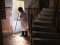 Una limpiadora, durante la pandemia del coronavirus.