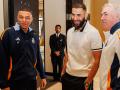Karim Benzema, junto a Kylian Mbappé y Carlo Ancelotti