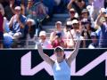 Paula Badosa celebra el triunfo ante Marta Kostyuk