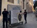 Traslado de obras de artes rescatadas de las inundaciones en Valencia