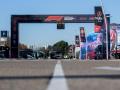 (Foto de ARCHIVO)
Arco de salida que tendrá el Gran Premio de España de Fórmula 1, en IFEMA Madrid, a 5 de diciembre de 2024, en Madrid (España). Madrid organizará el Gran Premio de España de Fórmula 1 desde 2026 y hasta 2035, por lo que el Mundial de la mayor competición del automovilismo volverá a la capital española más de 40 años después. El anteproyecto del concepto del circuito contará con una longitud de 5,474 km, 20 curvas y una vuelta de clasificación de 1 minuto y 32 segundos. El trazado utilizará los viales de IFEMA Madrid, tanto del recinto actual como los futuros de la parcela de Valdebebas.

Alberto Ortega / Europa Press
05 DICIEMBRE 2024;IFEMA;FÓRMULA 1;F1;MADRID;COMPETICIÓN;CARRERAS;COCHES;
05/12/2024