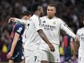 Mbappé y Vinicius celebran uno de los goles ante el Salzburgo