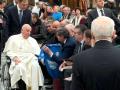 Pimentel entrega al papa una camiseta de la UD Bellavista en Roma

REMITIDA / HANDOUT por AYUNTAMIENTO DE SEVILLA
Fotografía remitida a medios de comunicación exclusivamente para ilustrar la noticia a la que hace referencia la imagen, y citando la procedencia de la imagen en la firma
22/1/2025