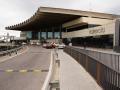 Entrada a la terminal del Aeropuerto de Manises, Valencia