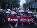Cuarta manifestación recorre el centro de València para exigir la dimisión de Mazón