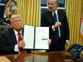 Trump firma los aranceles del 25 % a las importaciones de aluminio y acero estadounidenses