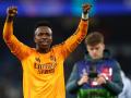 Vinicius Jr. respondió a las provocaciones de los aficionados del City enseñando el escudo de las 15 Champions del Madrid