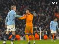 Asencio y Haaland se encaran en un momento del City vs Real Madrid