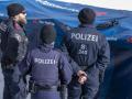 La Policía austriaca durante una ceremonia