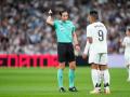 Munuera Montero y Mbappé, en una imagen de esta temporada