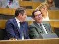 El presidente de Cepyme, Gerardo Cuerva (i), y el presidente de la CEOE, Antonio Garamendi (d).