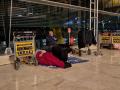 Gente viviendo en el aeropuerto de Barajas