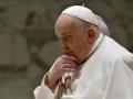 El Papa Francisco asiste a la audiencia general semanal en el Aula Pablo VI del Vaticano